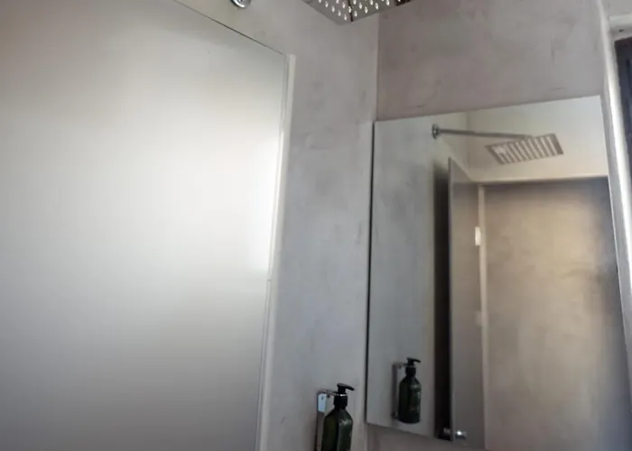 Kulla Inglizit Vandrerhjem Shkodër