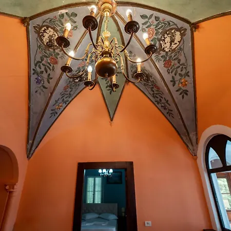 Kulla Inglizit Hostel