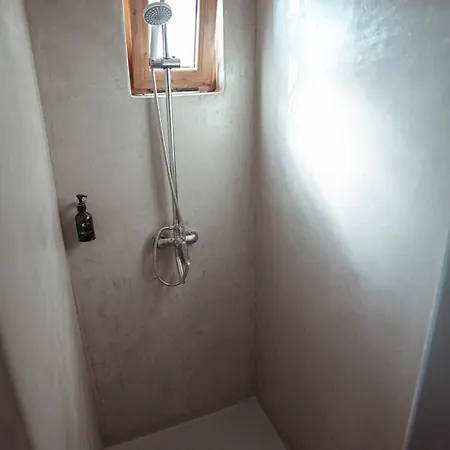 Hostel Kulla Inglizit *