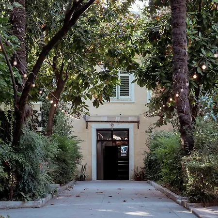 Hostel Kulla Inglizit