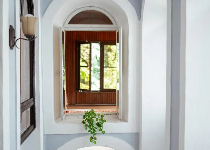 Kulla Inglizit Hostel